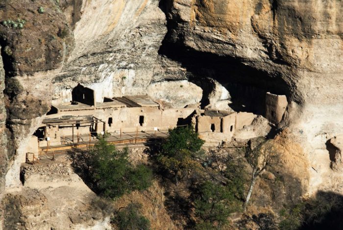 Caminata y safari fotográfico en Cueva de la Olla | Casas Grandes