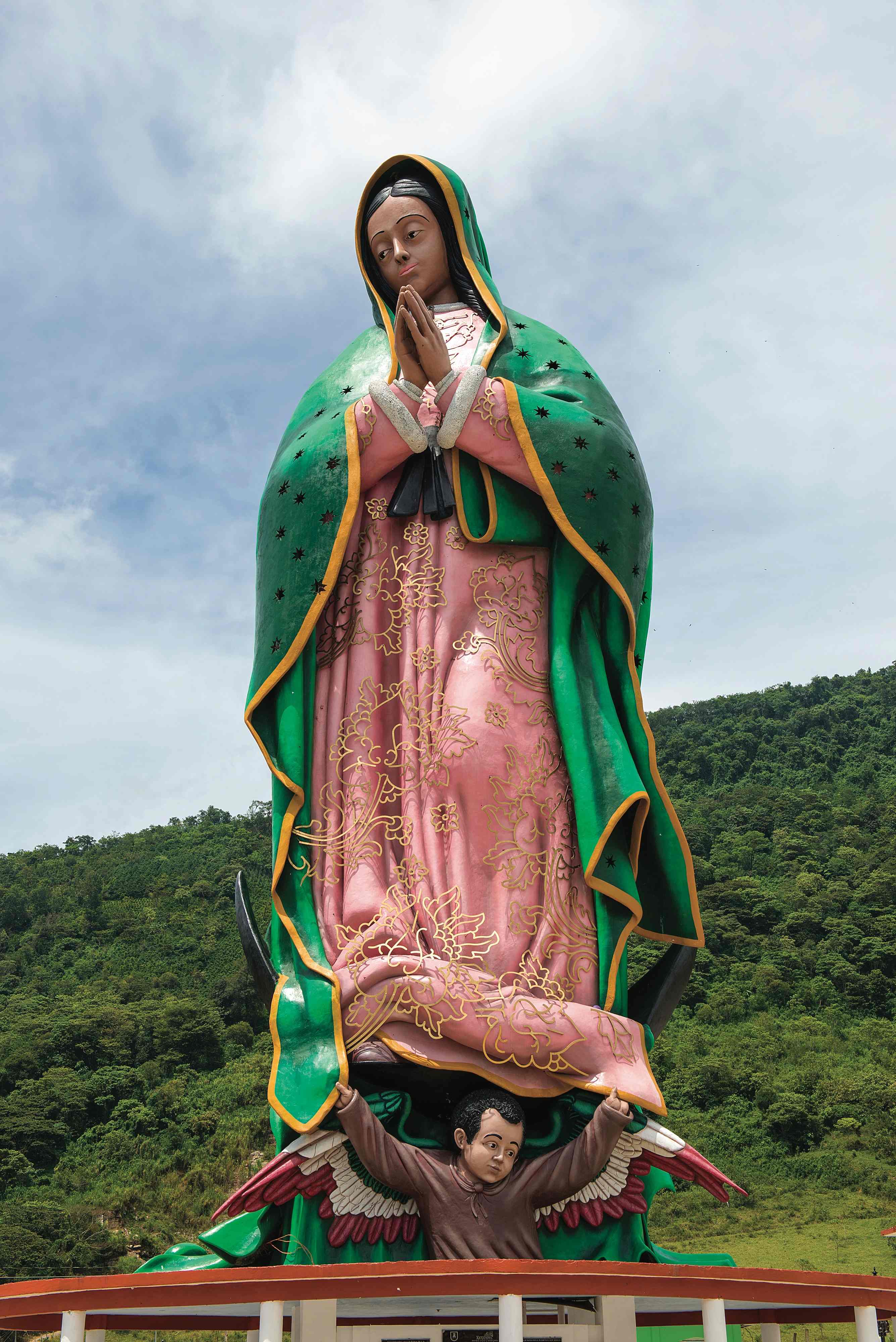 Monumental Virgen de Guadalupe Xicotepec